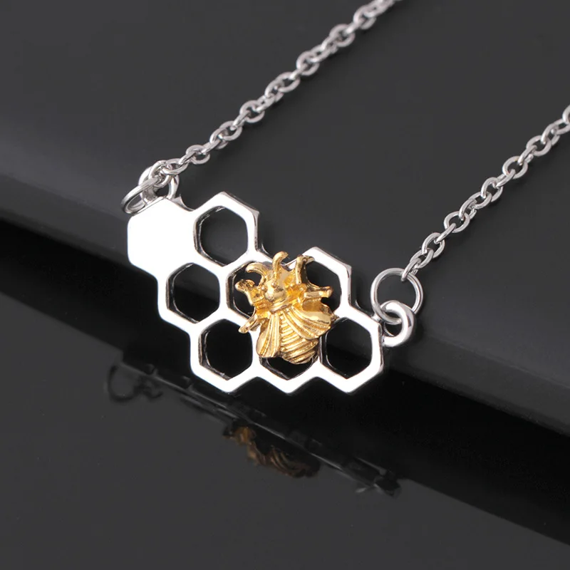 

dropshipping Silver Gold Bee On The Honeycomb Necklaces & Pendants fashion animal geometric necklace Charm custom jewelery
