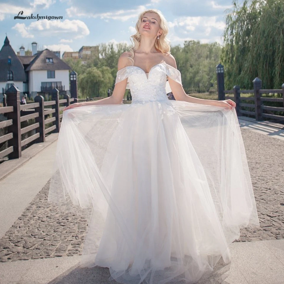 Venta Flash Akshmigown Simple Elegante Vestido De Novia De Encaje De Tul De Hombro 2019 Vestido De Novia Princesa Blanco Vestidos De Novia September 2020