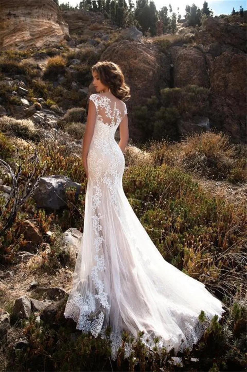 sheer-neck-appliqued-lace-wedding-dresses-2018-mermaid-court-train-boho-bridal-gowns-vestidos-de-noiva-ba8413 (2)_