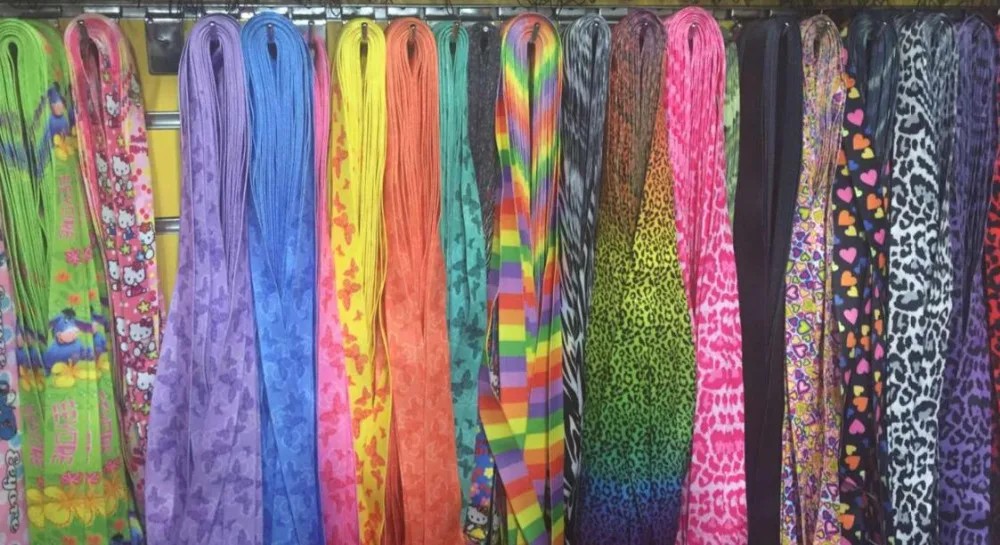 50 piezas/lotes al por mayor al azar 50 diseños diferentes de Anime de dibujos animados collar Correa cordones teléfono celular PDA clave ID Correa encantos - 3