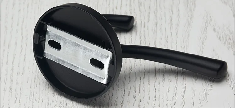 Black Robe Hook 14