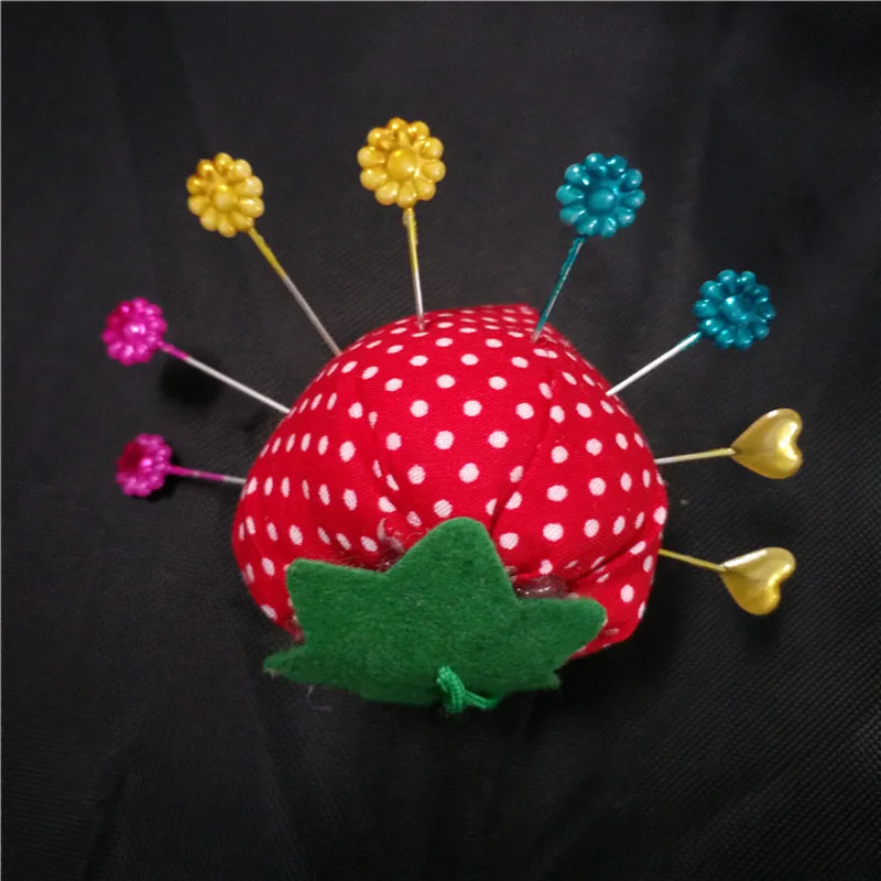 5pcs-Strawberry-Cross-Stitch-Needle-Sewing-Pin-Cushion-Button-Home-Tailors-Safety-Craft-DIY-Stitch-Sewing (3)
