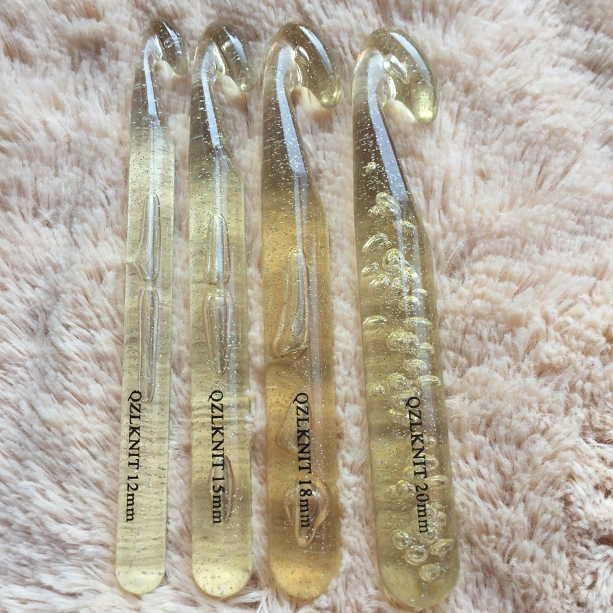 4pcs 1set   ABS Transparent Soft Handle Needle Knit Weave Craft Yarn Crochet Hooks