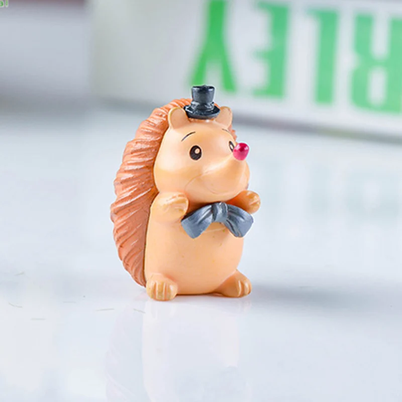 

ZOCDOU 1 Piece Hedgehog Cartoon Thorn Pig Europe Spain Saudi Arabia Arab Emirates Statue Figurine Crafts Figure Home Decoration