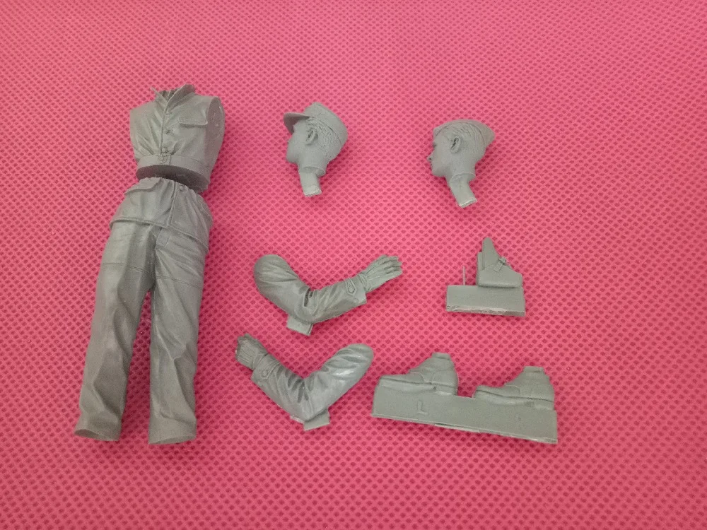 Resin toys 16006 WSS Panzer Crew LSSAH Free shipping