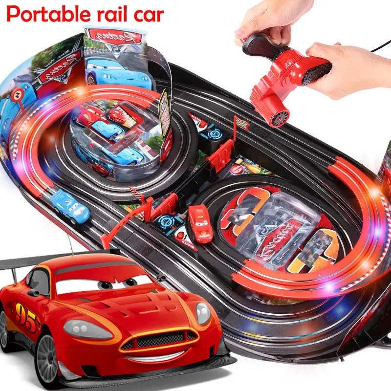 Tanie Kreatywny dla dzieci montaż zabawki edukacyjne samochód interakcja rodziców i dzieci przenośny szyna podwójna gra walki utwór samochodu zabawki z LED