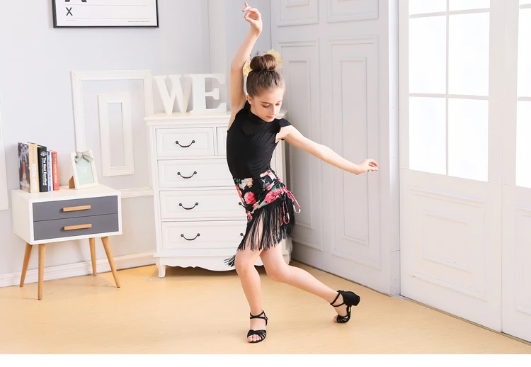 Детская Юбка для латинских танцев Детский костюм для танцев с короткими рукавами спортивный костюм из 2 предметов одежда с кисточками и
