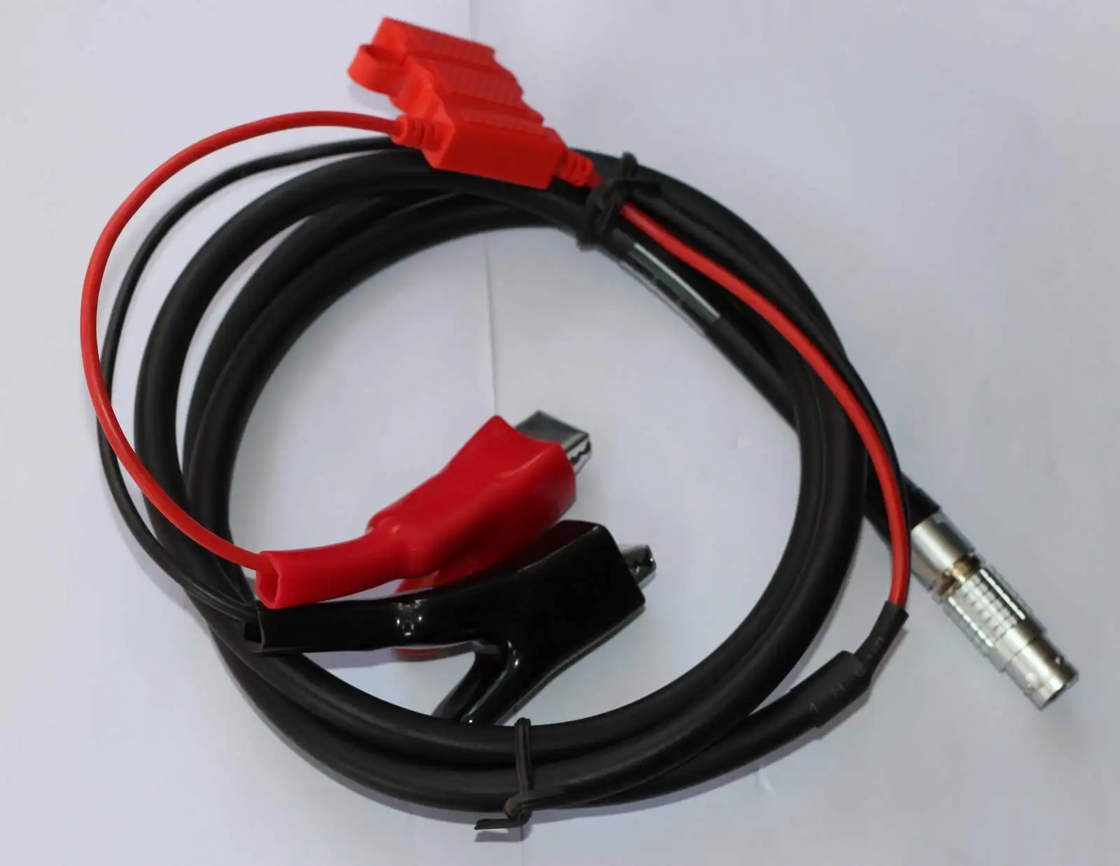 

BRAND New 1.8m Trimble Trimmark 3 MK3 radio power cable 2-PIN