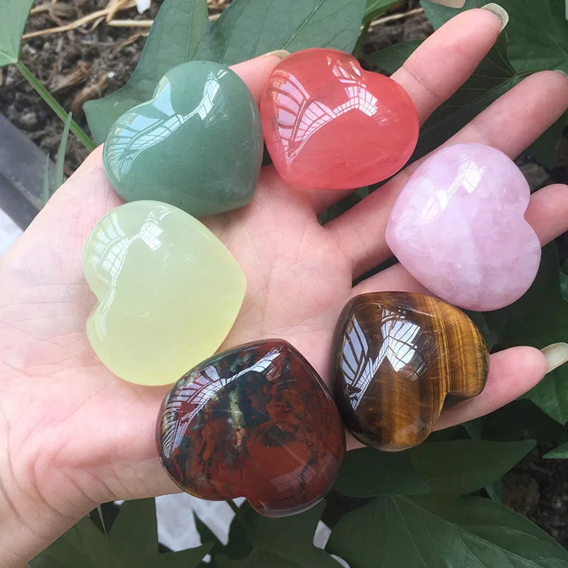 

1Pc Natural Heart Shaped Stone Love Puffy Heart Reiki Healing Carved Palm Crystal Gemstones 30-45mm