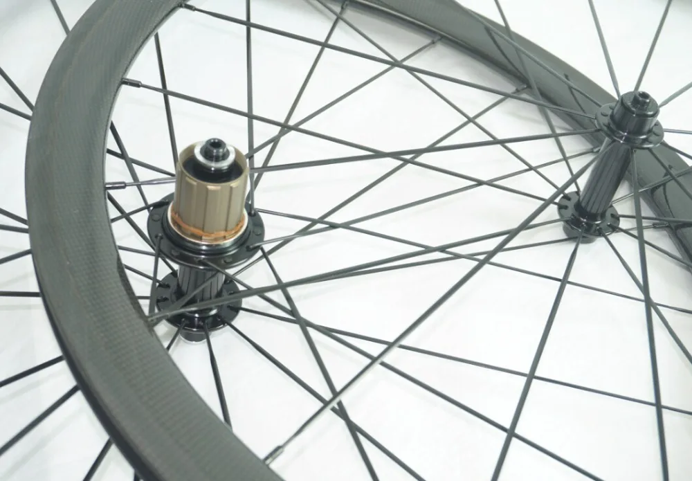 38mm clincher carbon wheels