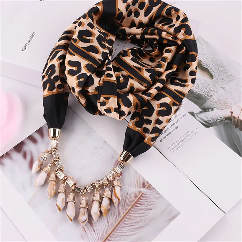 10620560372_115398159