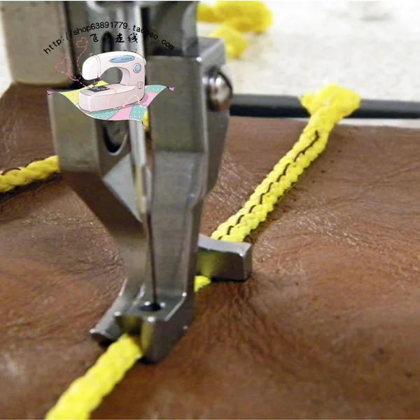 Průmyslový šicí stroj synchrónní vozidla tlakové patky příruby přítlačné nohy tlustý materiál, rovný šev tlak