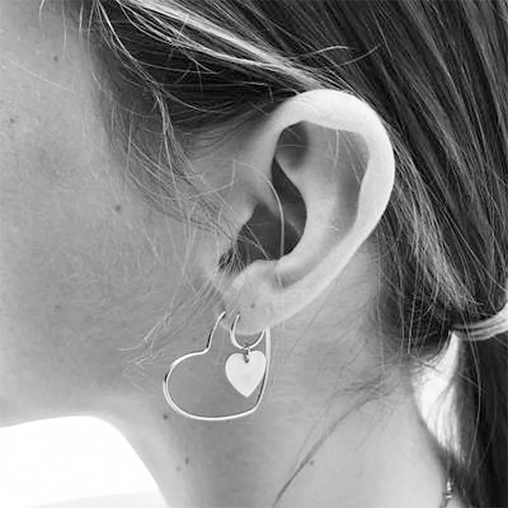 

2 Pair/Set 2018 Fashion Simple Heart-shaped Fashion Earrings Silver Color Stud Earrings For Girl Women Gift