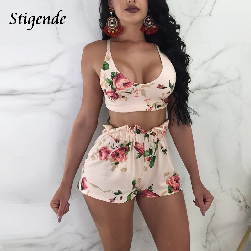 

Stigende Floral Print Women Summer Sets Two Piece Crop Top and Shorts Set Casual Cami Halter Tank and Ruched Shorts 2 Pieces Set