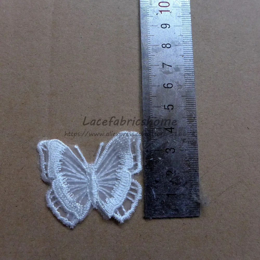 L1370348