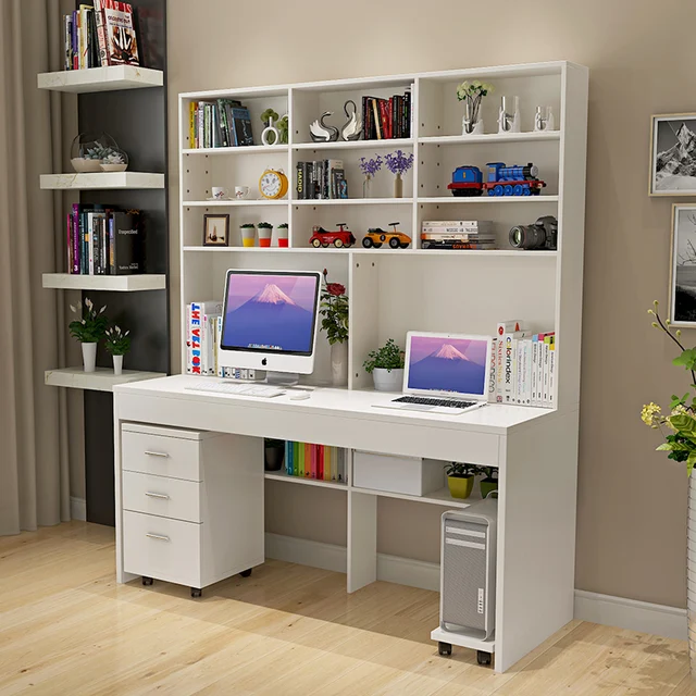 Scrivania del computer con una semplice e moderno desktop libreria ... Scrivania del computer con una semplice e moderno desktop libreria ...