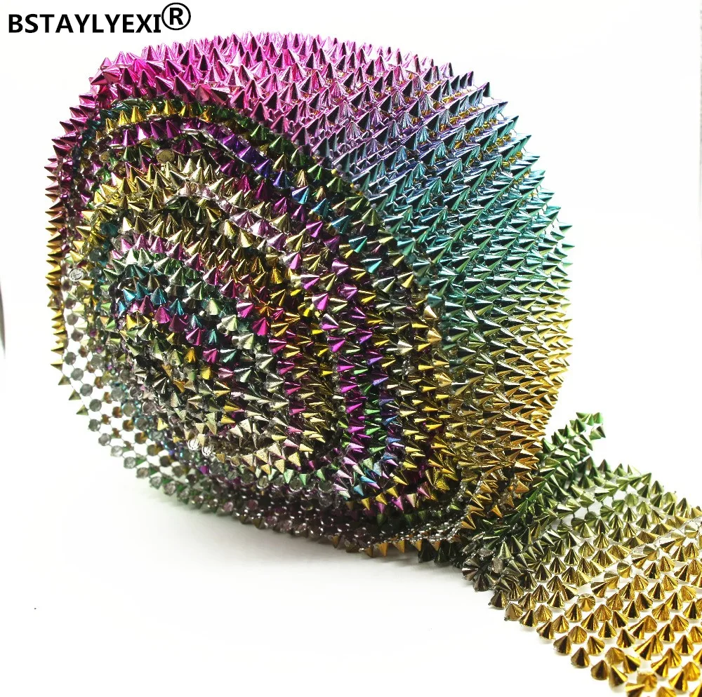 

14 row mix Color beautiful Golden Spikes Rivets shape plastic rhinestone mesh trimming sewing mesh trim 1 yard garment bag shoes