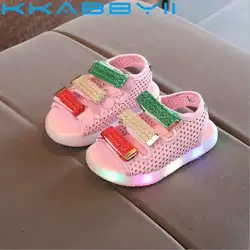 Новинка 2018 г. Европейский Летний пляж светодиодный обувь мягкие симпатичные для маленьких девочек мальчиков обувь освещая Сабо Детские