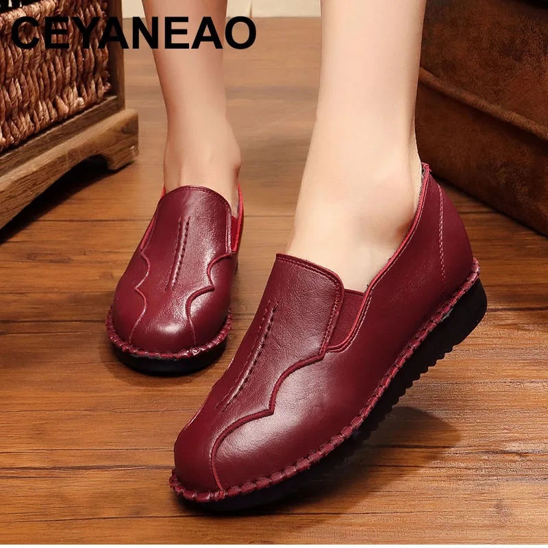 

CEYANEAO Autumn mothers fashion shoes soft soles middle-aged woman skate Plus Size shoes casual flat comfortable women's shoes