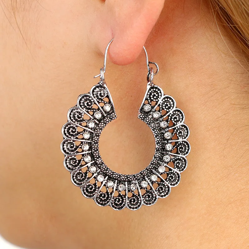 

New Hollow Out Ethnic Boho Earrings Vintage Bohemian Oorbellen Geometric Semicircle Pendientes Retro Statement Earrings