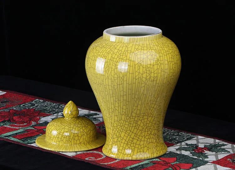Jingdezhen ceramic temple jar Antique Porcelain ginger jars wholesale decorative jars and vases small ceramic jar Crack glaze  (1)