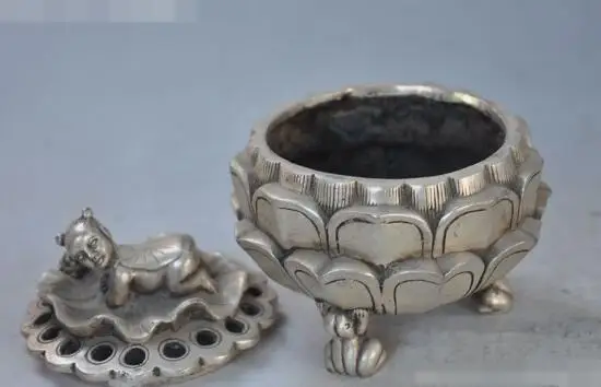 

S0942 marked China silver Virgins Toad frog animal lotus incense burner Censer Statue
