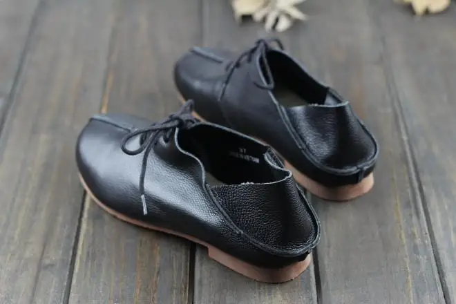 zapatos planos de las mujeres