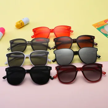 

2019 New style 3-8 years Kids Sunglasses 3 Rivets Outdoor Protect UV400 eyewear baby boys&girls Child glasses n325