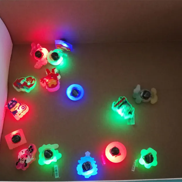 1PCS Avengers Mickey LED Spring Shoe Charms Unicorn PVC Shoe Buckles Light Shoes Accessories Shoe Ornaments Croc JIBZ Kid Gift 1PCS Avengers Mickey LED Spring Shoe Charms Unicorn PVC Shoe Buckles Light Shoes Accessories Shoe Ornaments Croc JIBZ Kid Gift