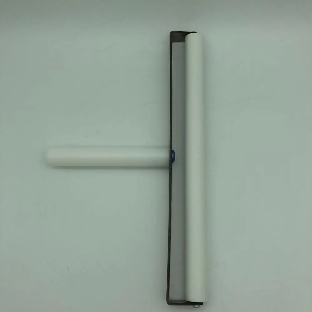  (4)