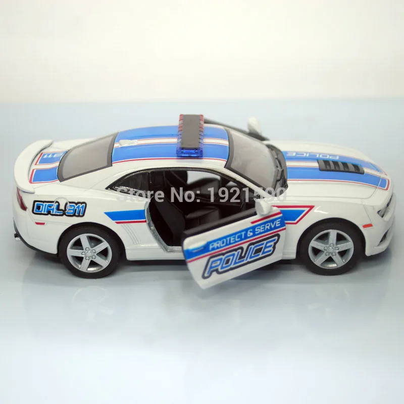 Chevrolet Camaro police version white (8)