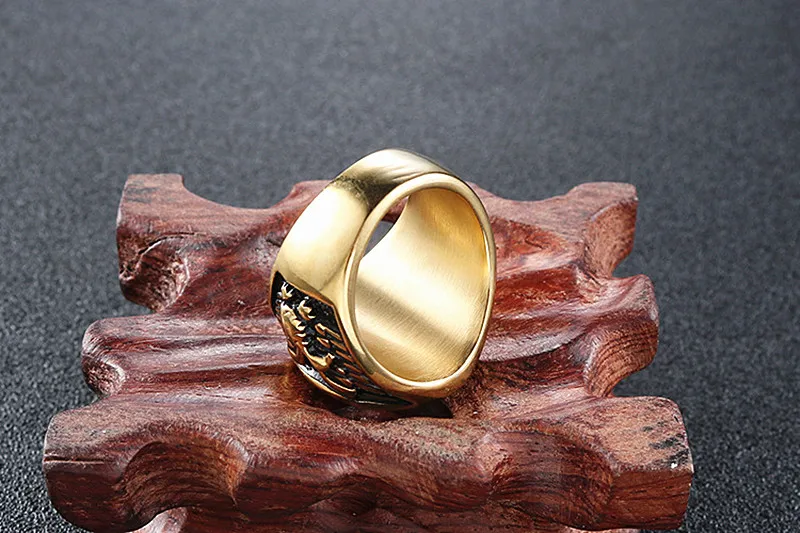anchor gold black 8