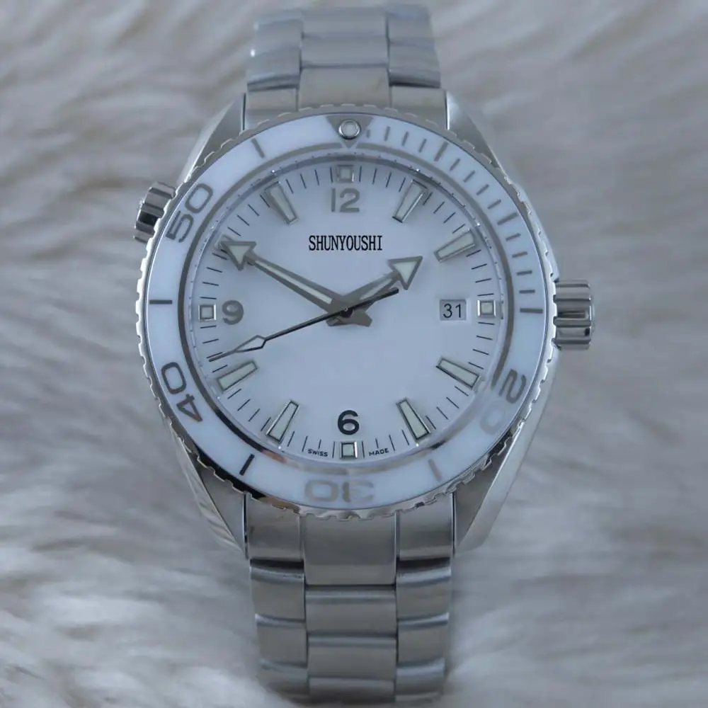 

WG06788 Mens Watches Top Brand Runway Luxury European Design Automatic Mechanical Watch