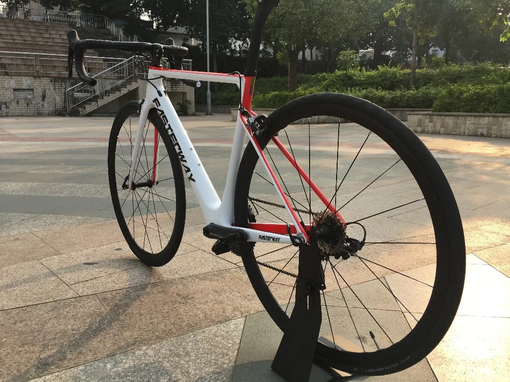 Discount 700C carbon Road Complete Bike 22 Speed 105 5800 Groupset TAIWAN brand light blue sky FASTERWAY CLASSIC D brake 49/52/54/56/58 79 Discount 700C carbon Road Complete Bike 22 Speed 105 5800 Groupset TAIWAN brand light blue sky FASTERWAY CLASSIC D brake 49/52/54/56/58 79