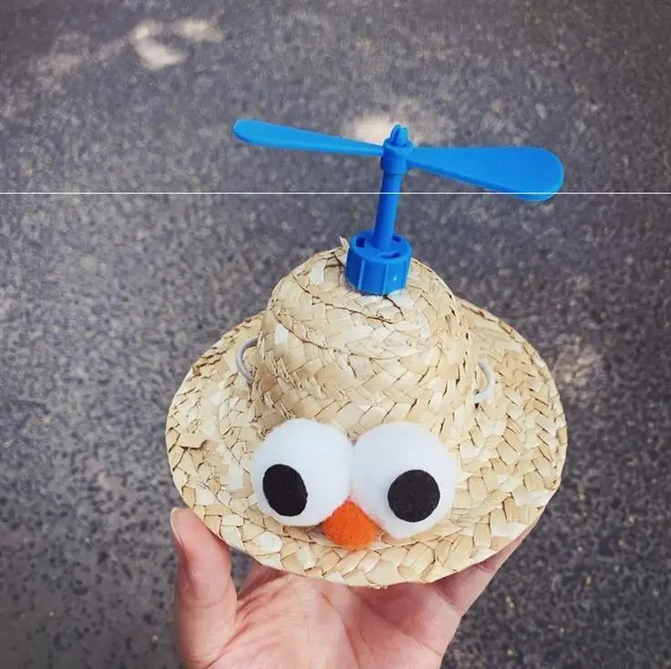 Kawaii Big Eyes Dog Helmet Rotate Bamboo Dragonfly Hat for Sun Protection Head Straw Cap Pet Accessories Decoration