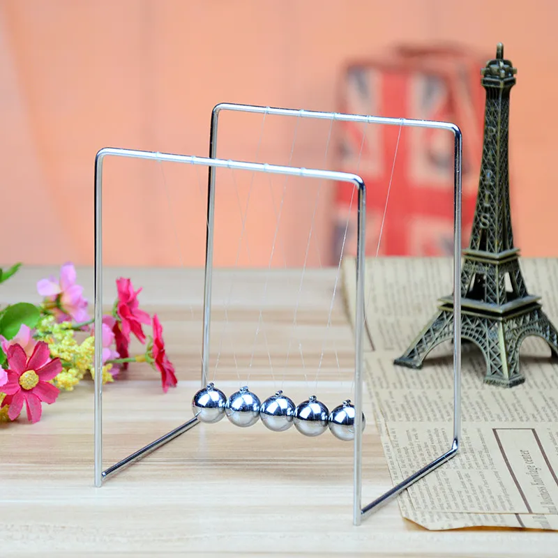 Simple Newton's Cradle Cool Metal Ball Decoration Metal Stents Newton