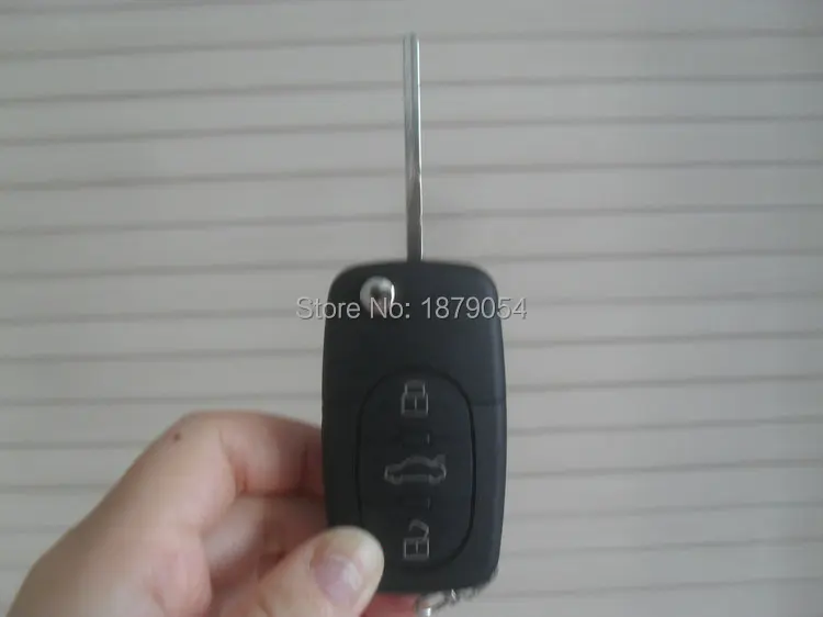 VW flip remote key shell 3 buttons (Round) (15).JPG