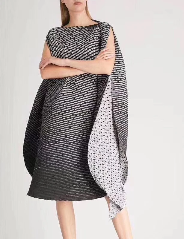 Miyake fold Matt без рукавов Мода slash шеи градиент асимметрия платье доступно