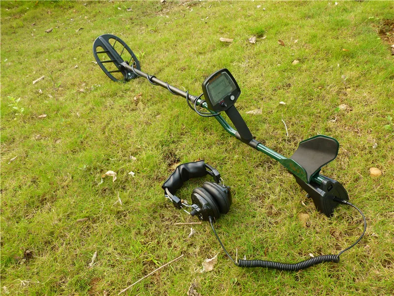 

Professional Metal Detector GF-2 Underground Metal Detector Gold High Sensitivity and LCD Display Metal Detector Finder GF2