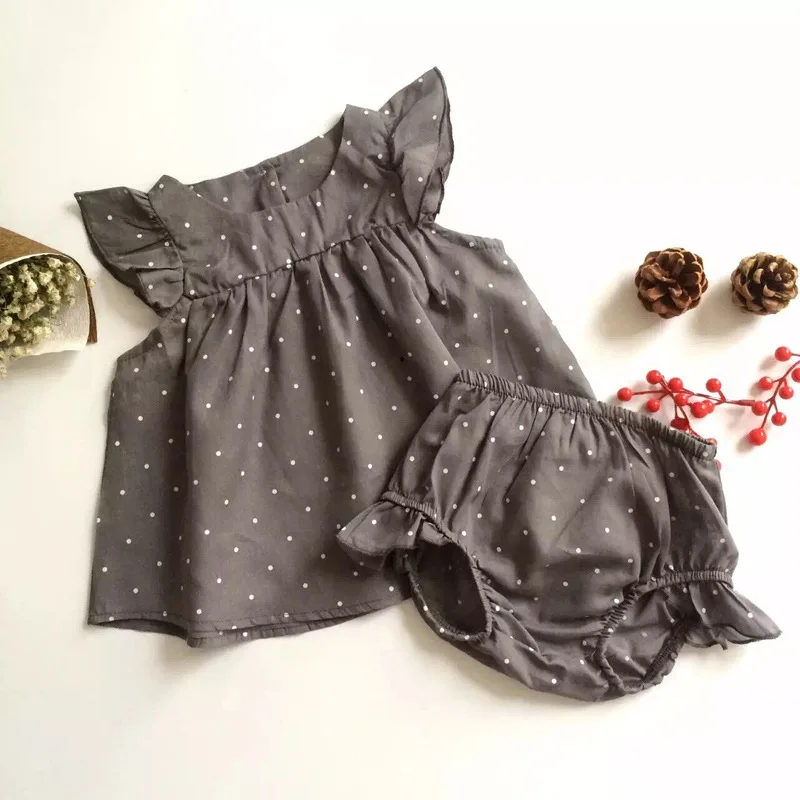 

Kids Girls Dot Print Fly Sleeve Ruffles Tees with Pants 2pcs Set Lovely Baby Gray Color Summer Outfit