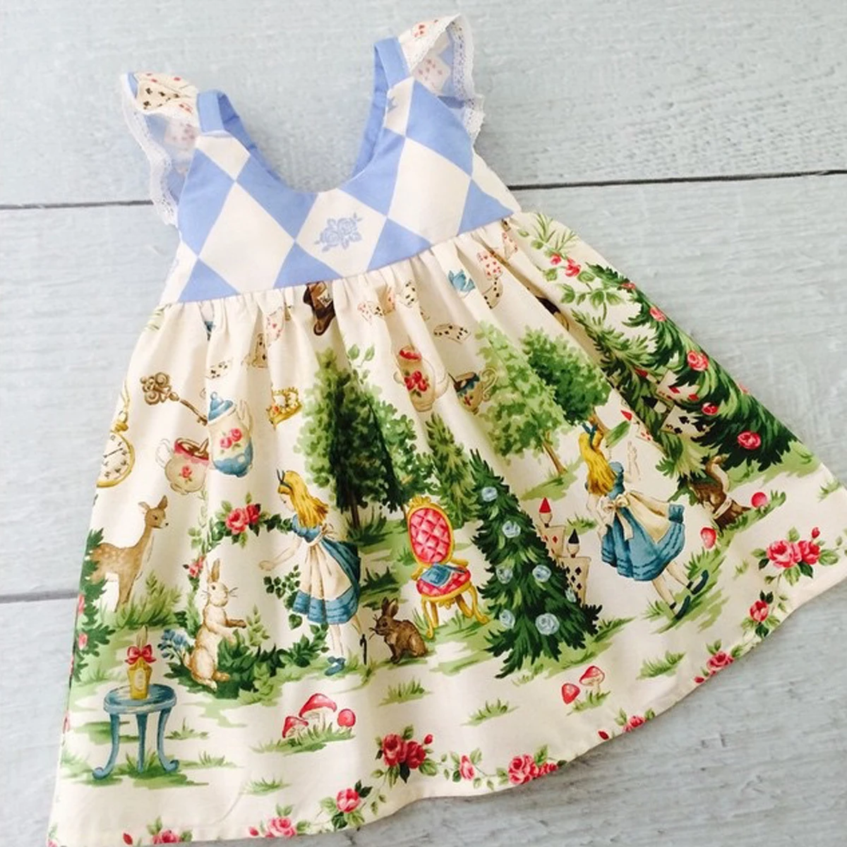 От 1 до 6 лет платье для маленьких девочек с героями мультфильмов и сказочным принтом праздничное платье-пачка принцессы Одежда с изображением Алисы и кролика