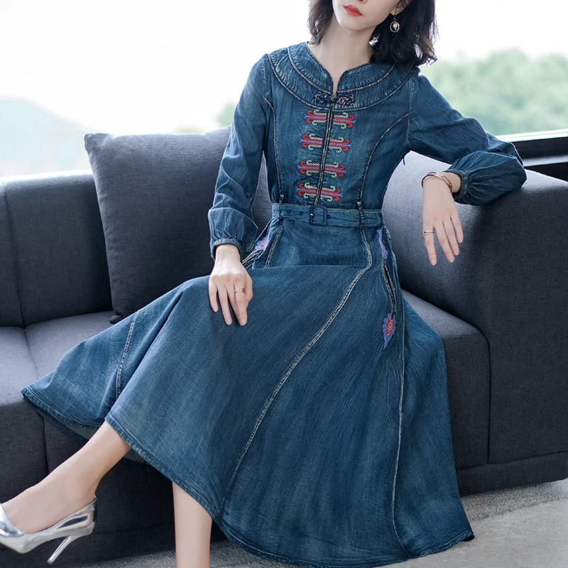 embroidered jeans 2019