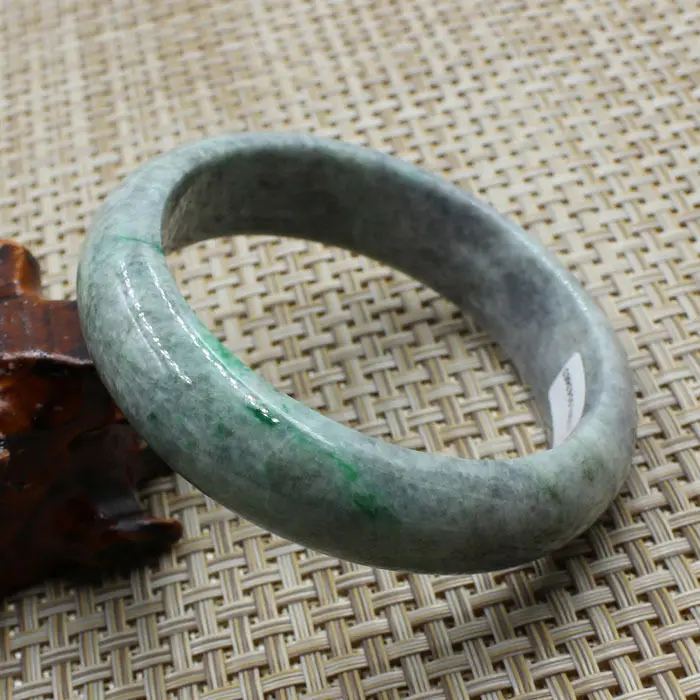 

3463 Certified Grade "A" Natural Green Jadeite Jade Gems Bangle Bracelet 61mm