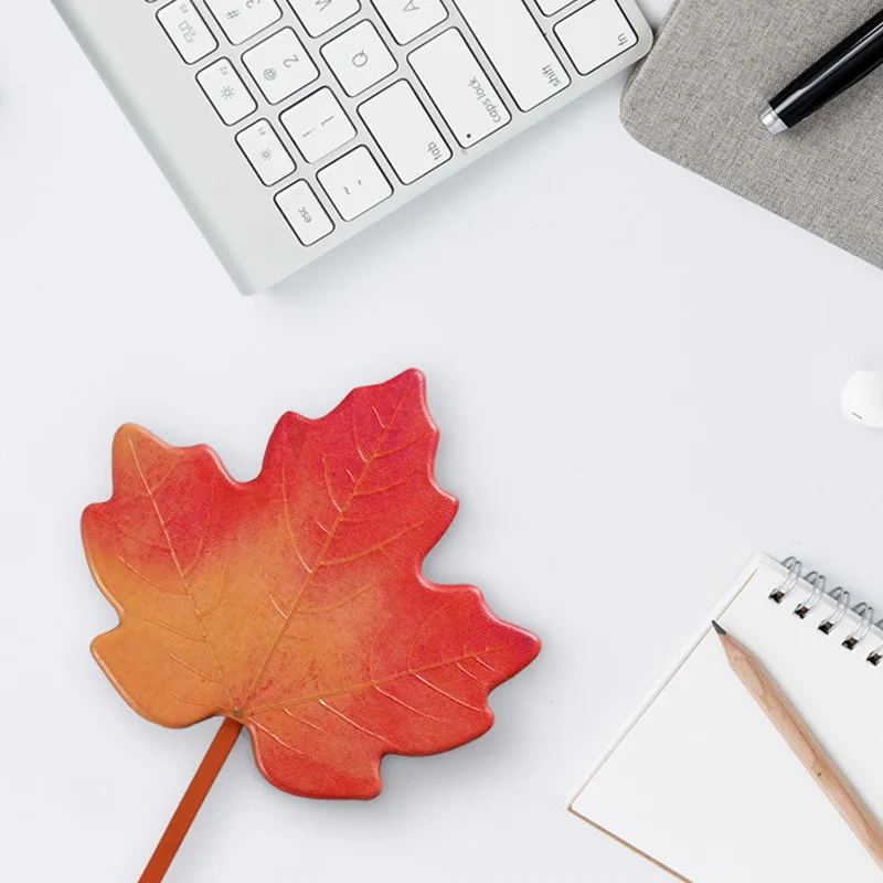 

2019 Hot Wireless Charger Smart Maple Shape Fast Wireless Charging Stand for Mobile Phone For DOY