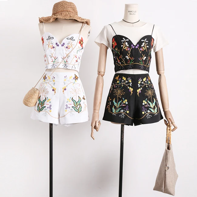 

Amolapha Women Floral Embroidery Tank Tops+Shorts Suits Boho Style V Neck Summer Woman Casual Shirts+Short Pants 2PCS Sets