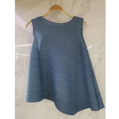 Changpleat летняя Новинка свободная Асимметричная Женская футболка Топы Miyak плиссированные модные неровные без рукавов однотонные женские футболки - Цвет: Light blue