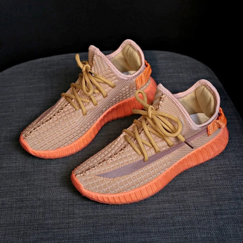 

2019 Fashion Flying Women Sneakers Yellow Luxury Designer Women Casual Shoes Lady Comfort Trainers Green Platform Basket Femme