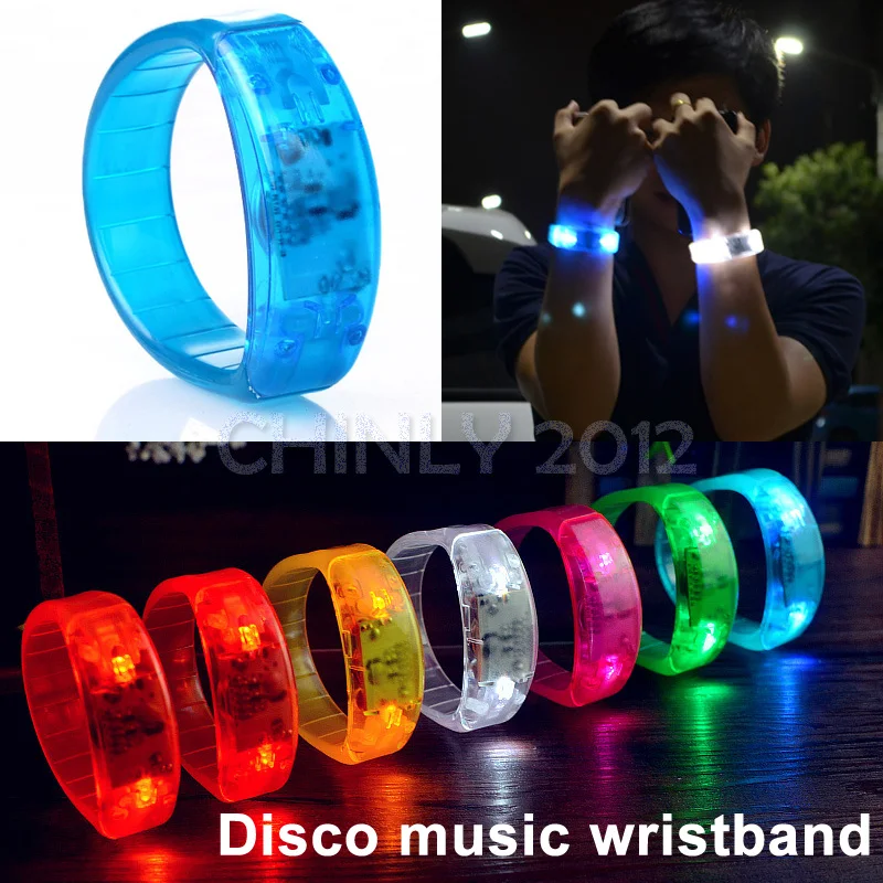 100 개 음악 활성화 사운드 제어 Led 점멸 팔찌 라이트 팔찌 팔찌 나이트 클럽 활동 파티 바 디스코 응원에서100 개
