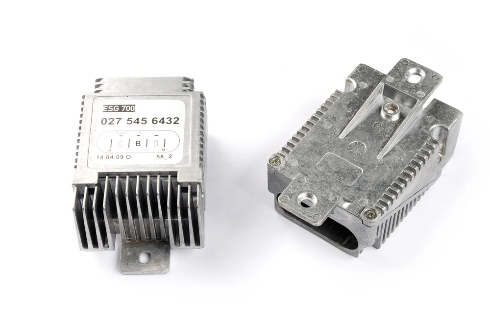 Buy 01 MERCEDES S430 W220 AUX AUXILIARY FAN RELAY