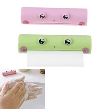 Type de traction pratique antibactérien Antivirus flocons voyage parfumé tranche savon de bain mignon grenouille lavage à la main papier savon 2 couleurs(China)